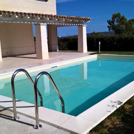 With Private Pool For 8 People *